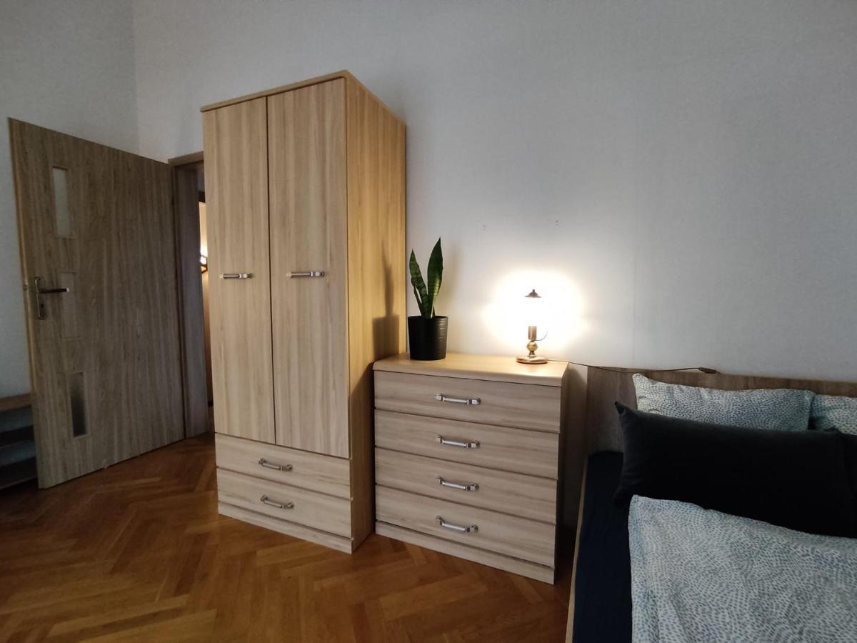 Classic Apartament Metro Kabaty Βαρσοβία Εξωτερικό φωτογραφία