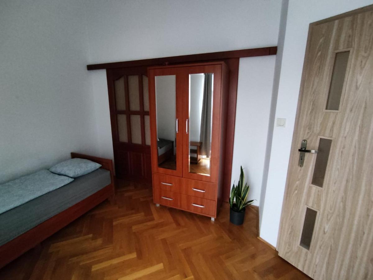 Classic Apartament Metro Kabaty Βαρσοβία Εξωτερικό φωτογραφία